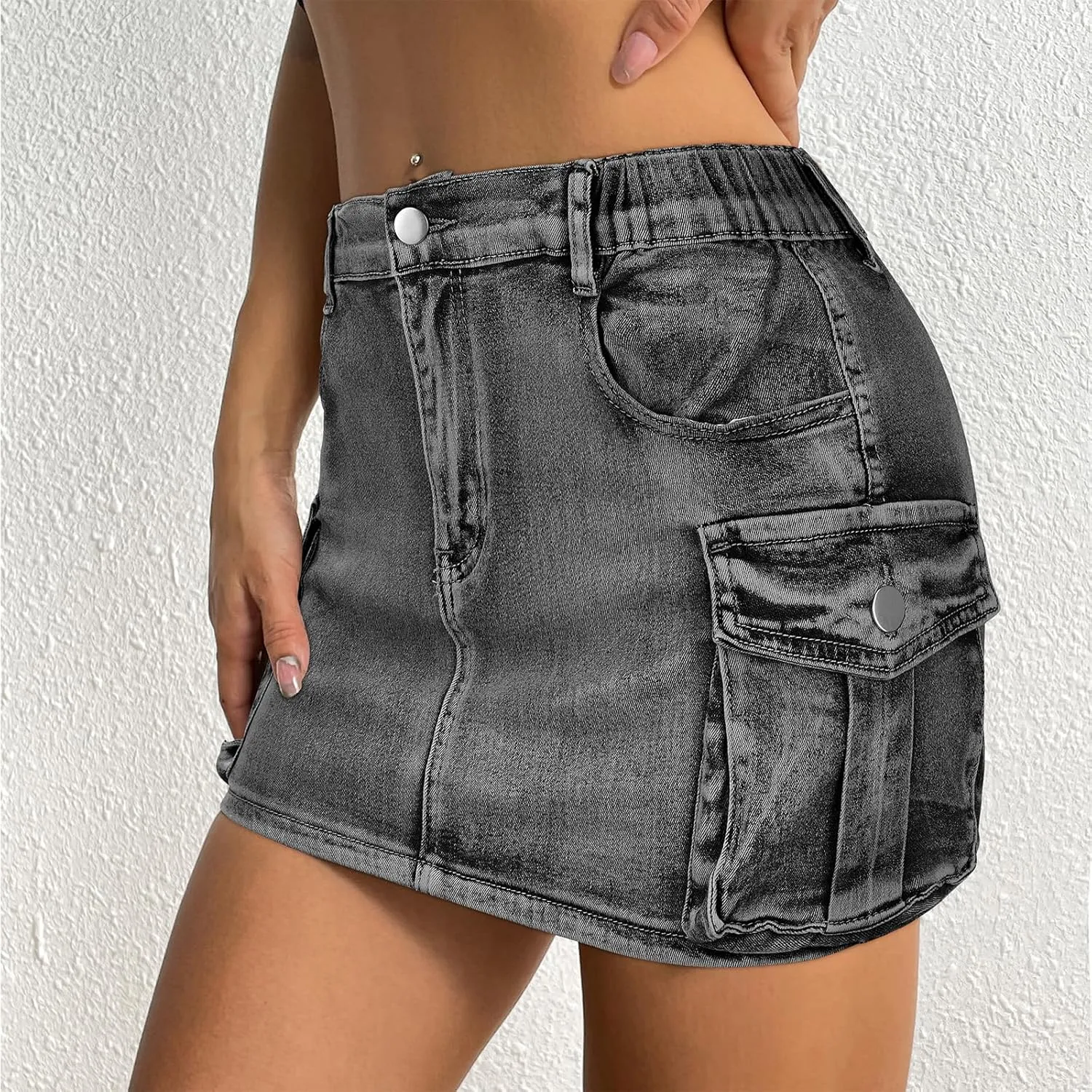 Women Denim Skirt Low Waist Cargo Skirt with Pockets Y2K Button Mini Jean Skirt